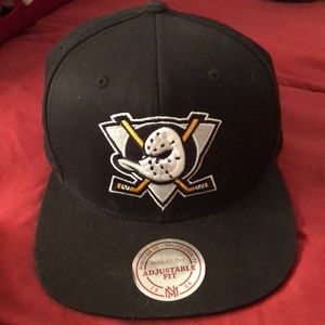 Mitchell & Ness Anaheim Ducks SnapBack